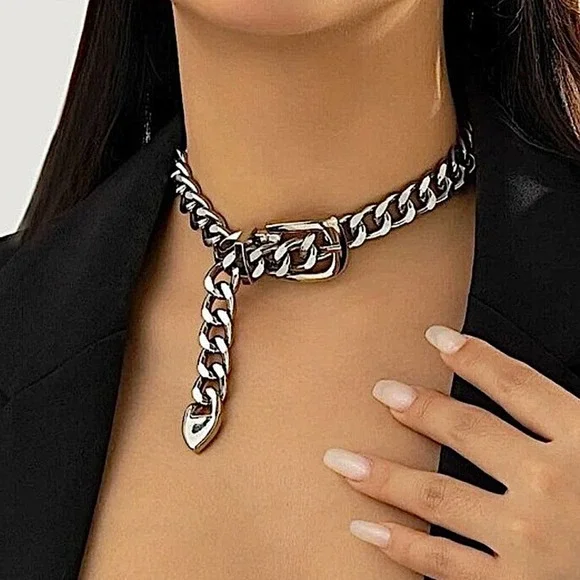 Silver Belt Buckle Design Exaggerated Choker - Picture 2 of 5